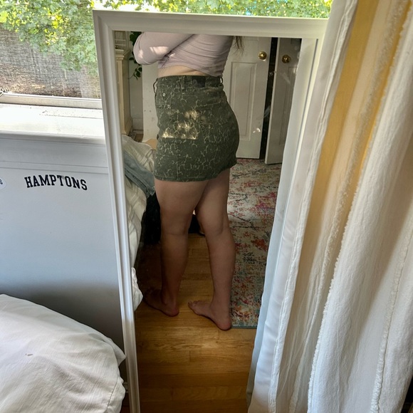 cute trendy american eagle camo skirt! size 4 - Picture 3 of 3